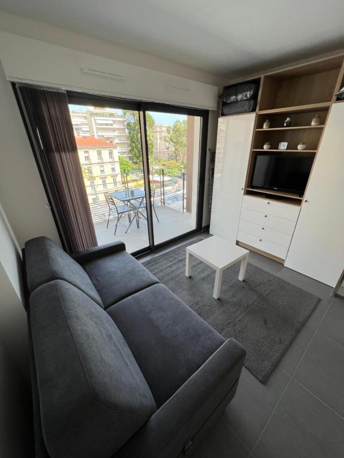 Appartement Tout Equipe Centre Ville 멍똥 외부 사진