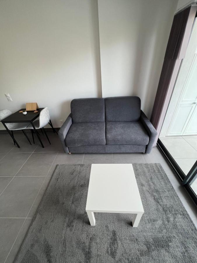 Appartement Tout Equipe Centre Ville 멍똥 외부 사진