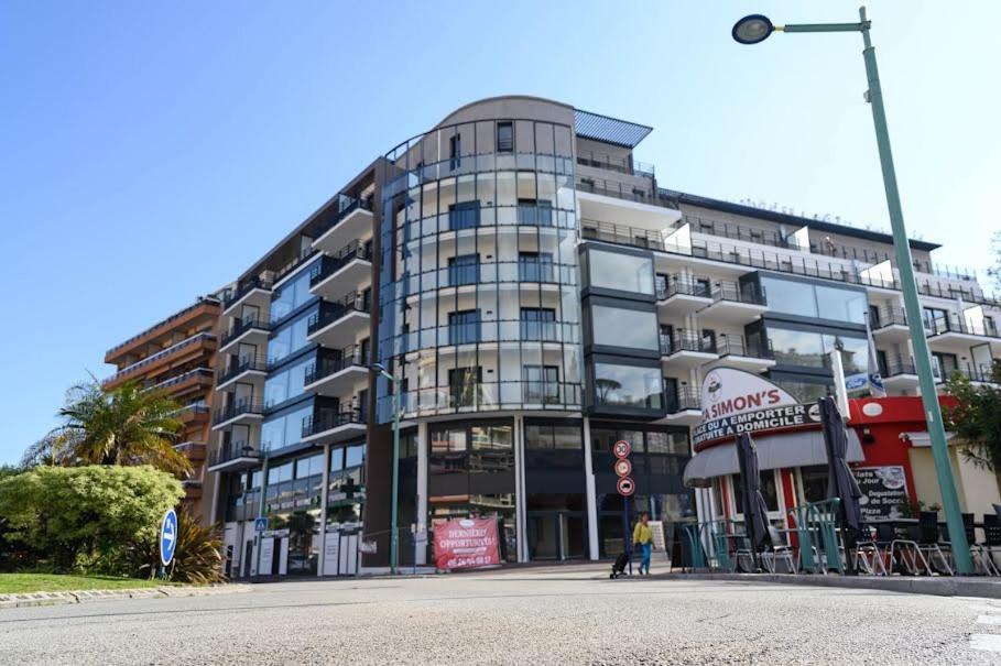 Appartement Tout Equipe Centre Ville 멍똥 외부 사진