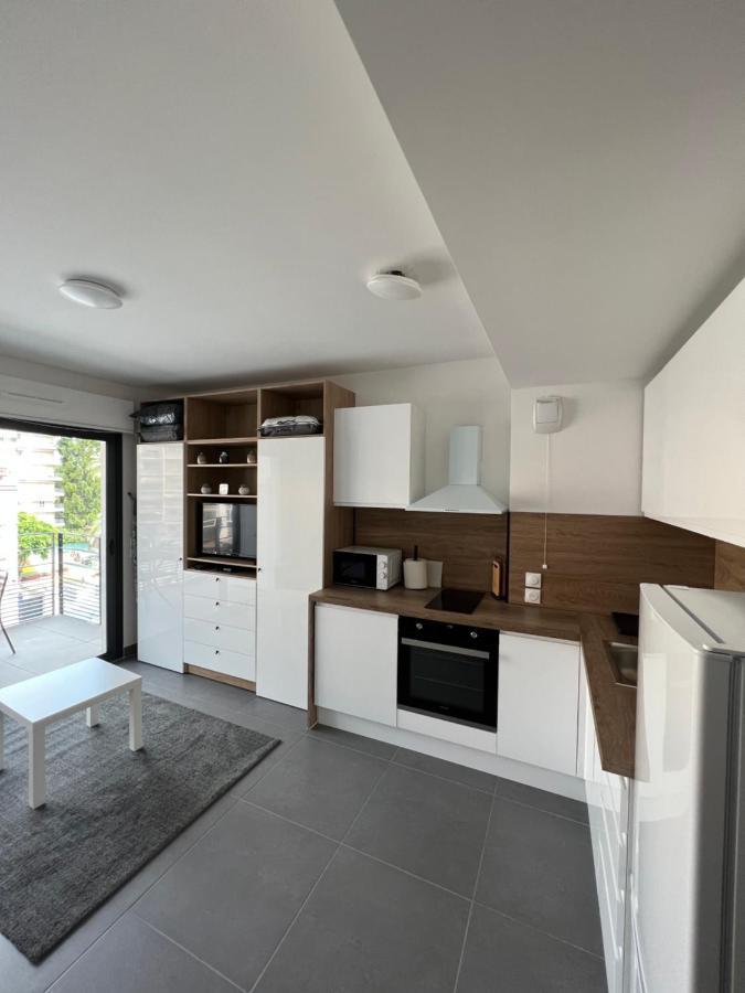 Appartement Tout Equipe Centre Ville 멍똥 외부 사진